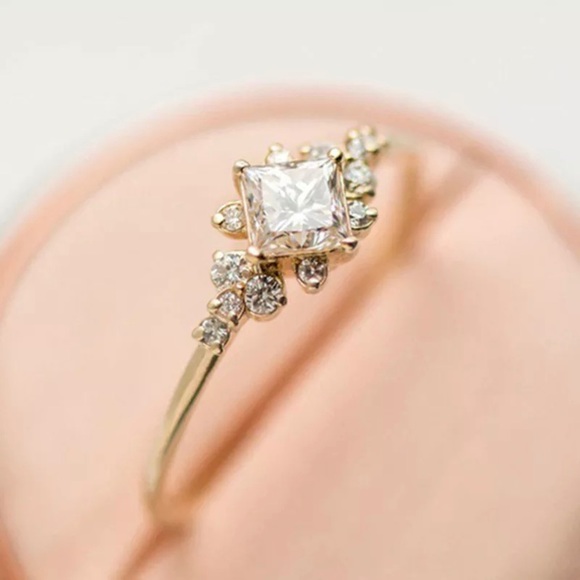 14k yellow gold diamond ring 1 CT princess bridal - Picture 6 of 6